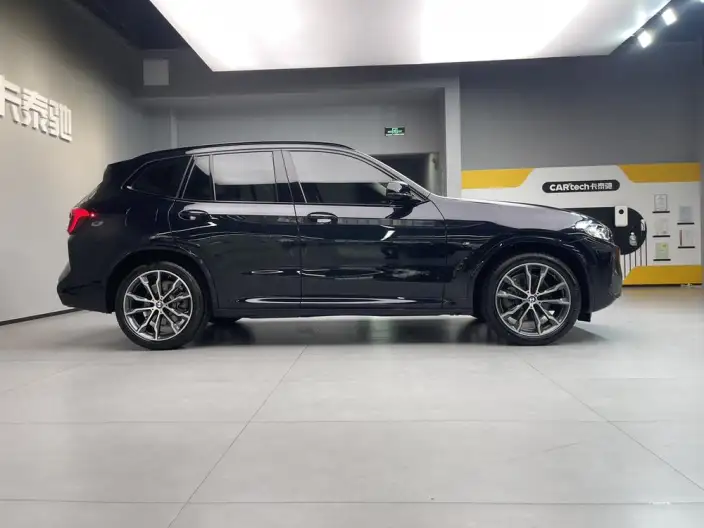 BMW X3 2023 Model xDrive30i Leading Model M Night Set – фото 8
