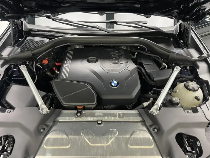 BMW X3 2023 Model xDrive30i Leading Model M Night Set – фото 9