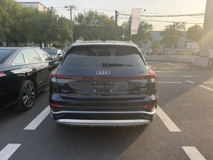 Audi Q4 e-tron 2022 Model 40 e-tron Genesis Edition – фото 5