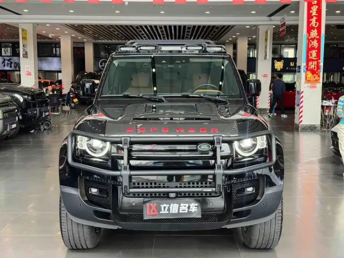 Land Rover Defender 2024 Model 90 3.0T P400 HSE