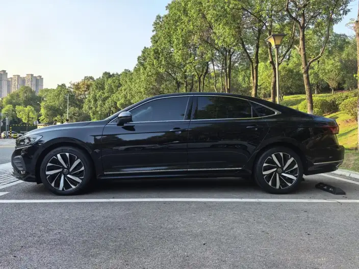 Volkswagen Passat 2024 Model 330TSI Elite Edition – фото 4