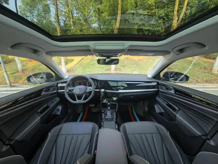 Volkswagen Passat 2024 Model 330TSI Elite Edition – фото 9