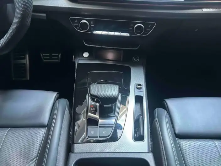 Audi Q5L 2024 Model 40TFSI Fashion Dynamic Model – фото 9