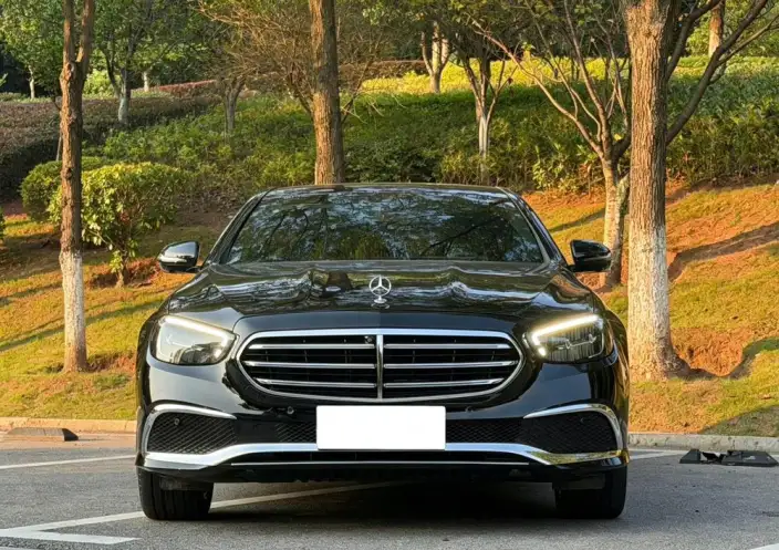 Mercedes-Benz E-Class 2022 Model E 300 L Luxury Model sedan – фото 2