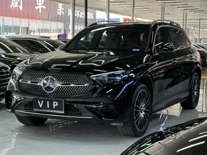 Mercedes-Benz GLC 2024 Model GLC 300 L 4MATIC Luxury Model 5 seat – фото 1