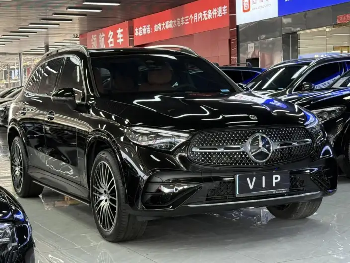 Mercedes-Benz GLC 2024 Model GLC 300 L 4MATIC Luxury Model 5 seat – фото 3