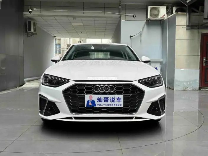 Audi A4 L 2023 Model 40 TFSI Fashion Dynamic Model