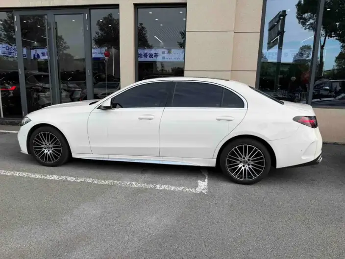Mercedes-Benz C-Class 2023 Model Facelift C 200 L Sports Edition – фото 2