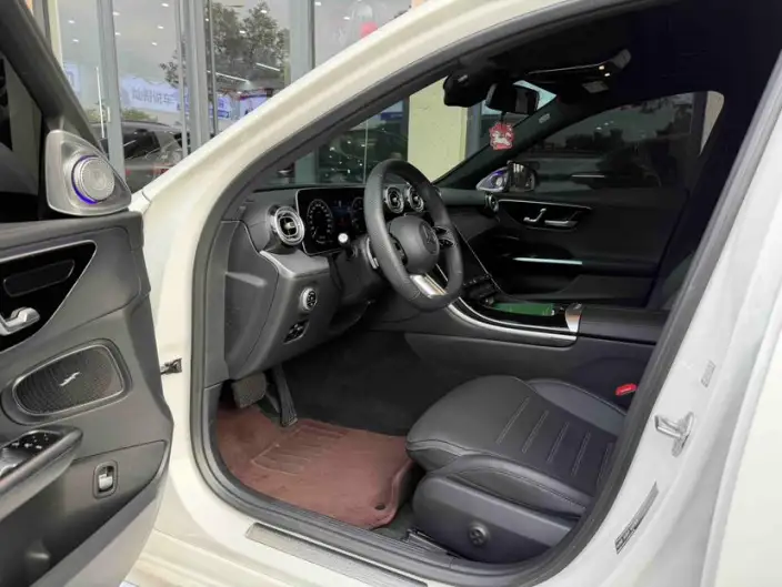 Mercedes-Benz C-Class 2023 Model Facelift C 200 L Sports Edition – фото 8