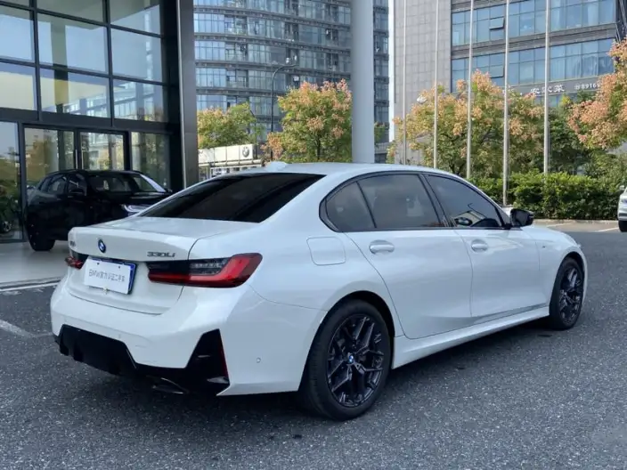 BMW 3 Series 2025 Model 330Li M Sports Night Set – фото 5