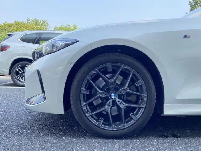 BMW 3 Series 2025 Model 330Li M Sports Night Set – фото 6