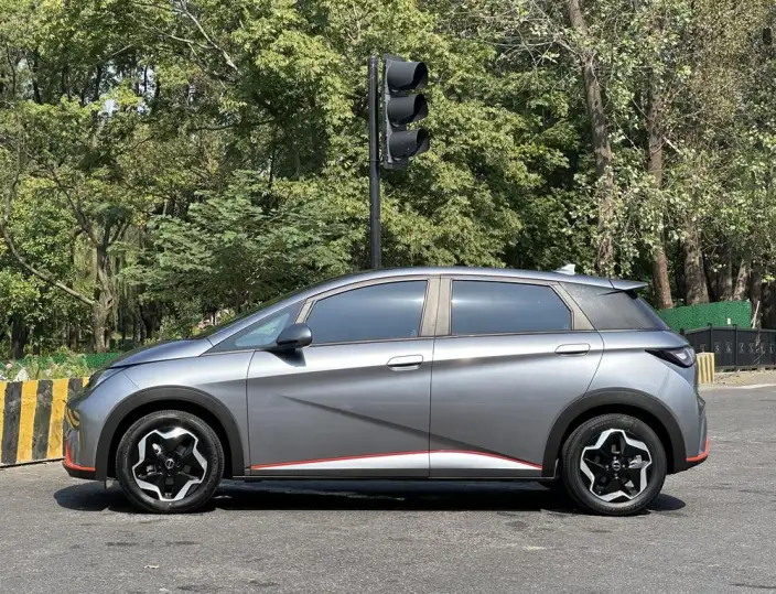 BYD Dolphin 2021 Model Fashion Edition – фото 4