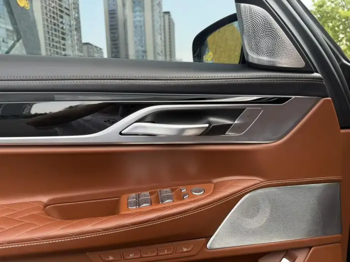 BMW 7 Series 2022 Model 740Li xDrive Executive Model M Sports Set – фото 8