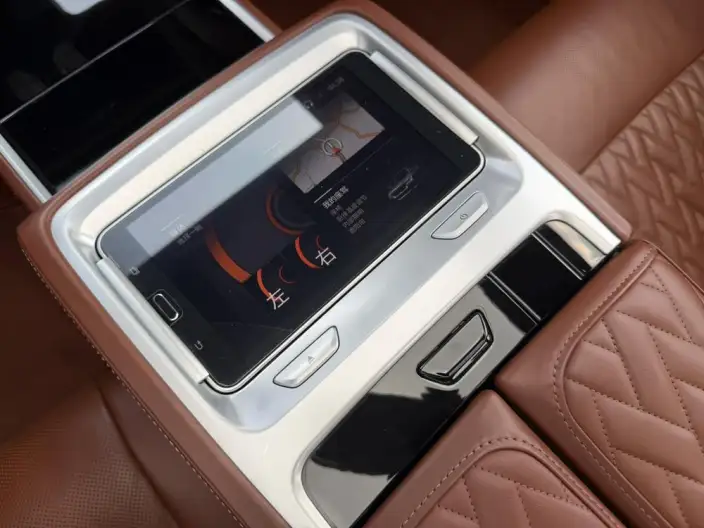 BMW 7 Series 2022 Model 740Li xDrive Executive Model M Sports Set – фото 9