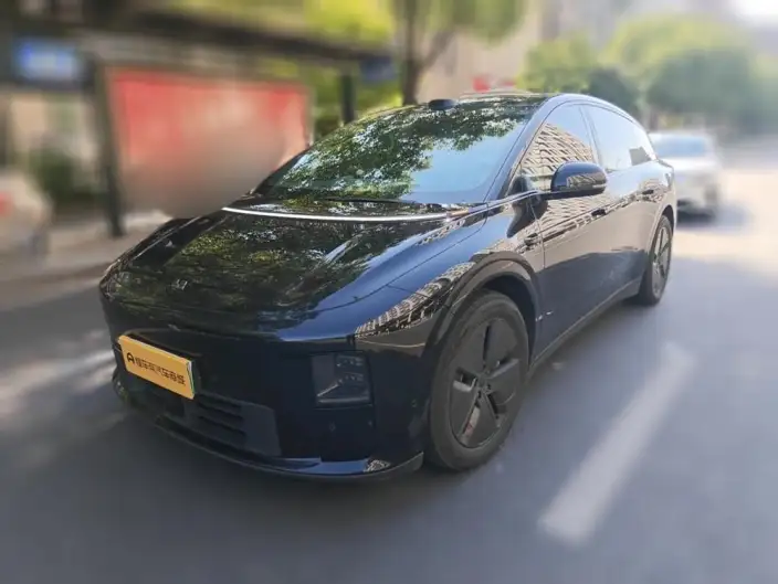 Li Auto i6 2025 Model 2WD Standard Edition