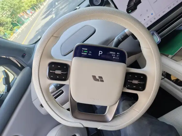 Li Auto i6 2025 Model 2WD Standard Edition – фото 7