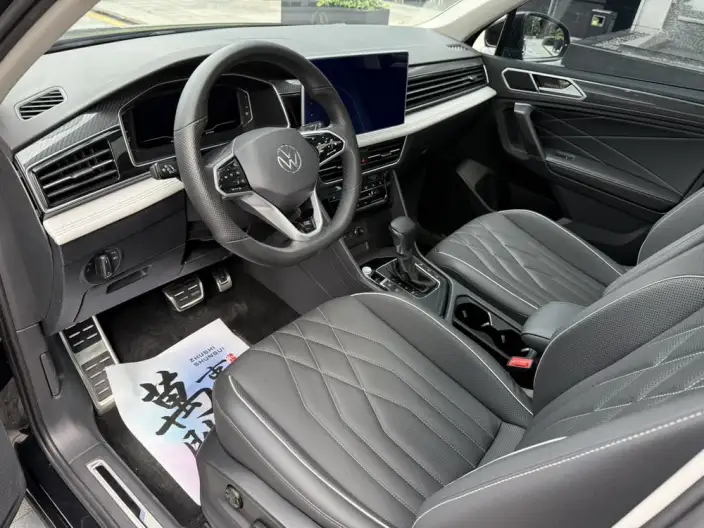 Volkswagen Tiguan L 2022 Model 330TSI Automatic 2WD R-Line Enjoy the version more – фото 8