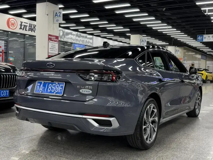 Ford Mondeo 2025 Model EcoBoost 245 Luxury Model – фото 6