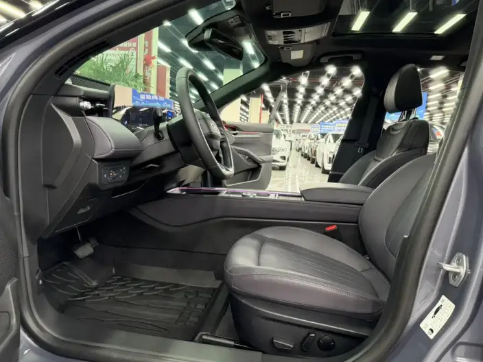 Ford Mondeo 2025 Model EcoBoost 245 Luxury Model – фото 8