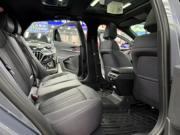 Ford Mondeo 2025 Model EcoBoost 245 Luxury Model – фото 9