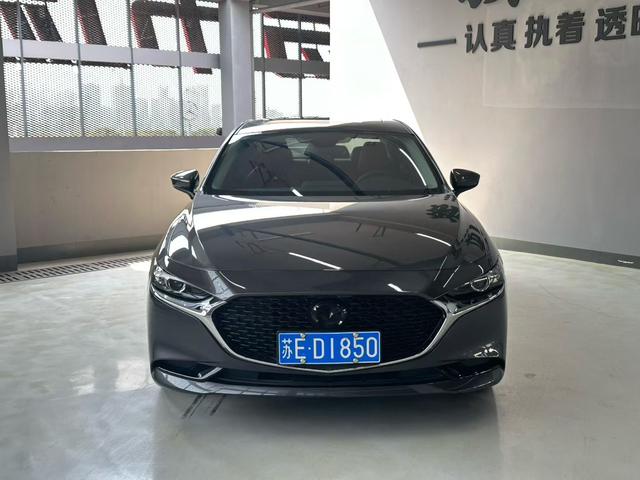 Mazda3 Axela 2023 2.0L Automatic Premium Edition – фото 2