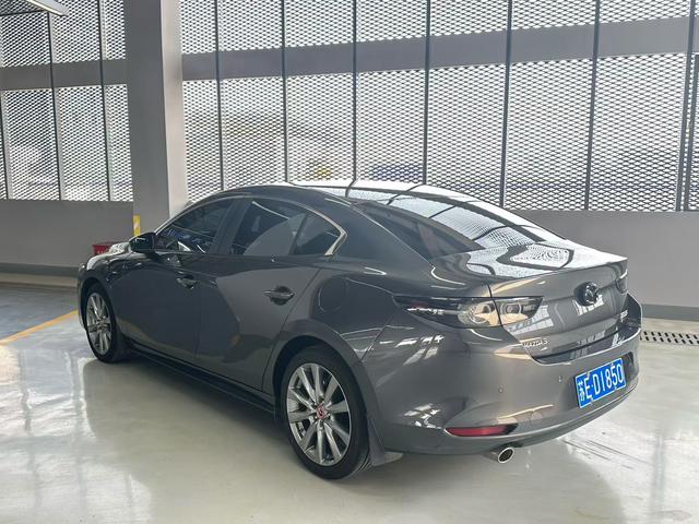 Mazda3 Axela 2023 2.0L Automatic Premium Edition – фото 8