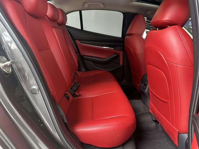 Mazda3 Axela 2023 2.0L Automatic Premium Edition – фото 15