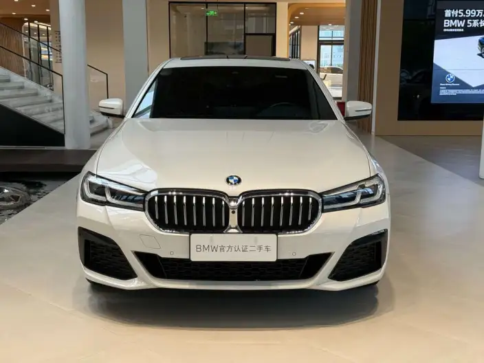 BMW 5 Series 2022 Model Facelift II 530Li Exclusive Model M Sports Set – фото 2
