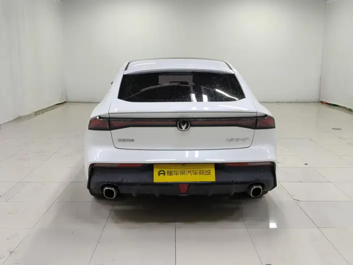 Changan UNI-V 2022 Model 1.5T Noble Model – фото 6