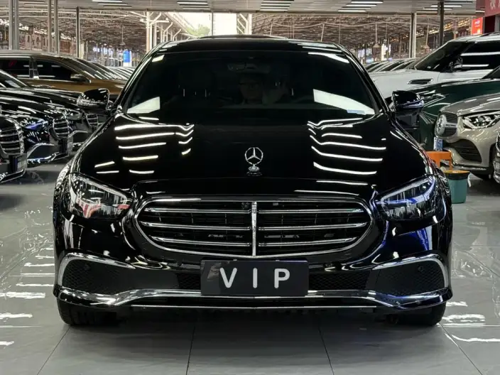 Mercedes-Benz E-Class 2023 Model E 300 L Fashion Model sedan – фото 2