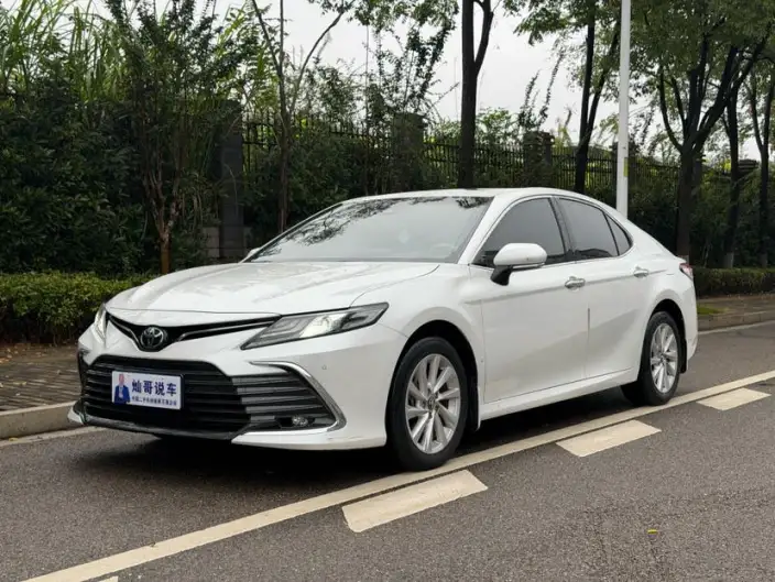 Toyota Camry 2021 Model 2.0G Deluxe Edition