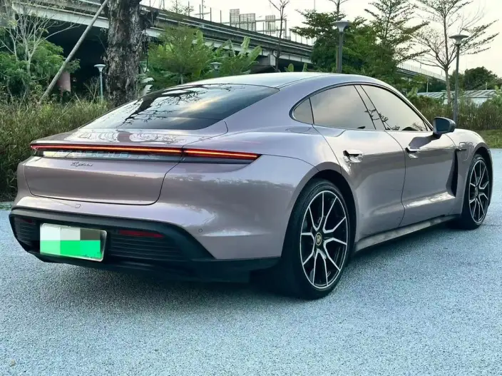 Taycan 2022 Model Facelift Taycan – фото 6