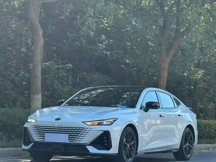 Changan UNI-V 2023 Model 1.5T Noble Model