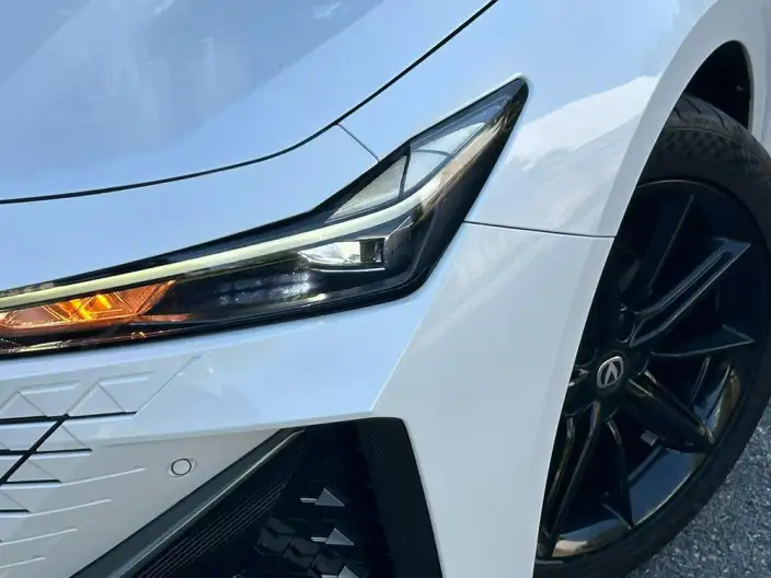 Changan UNI-V 2023 Model 1.5T Noble Model – фото 6