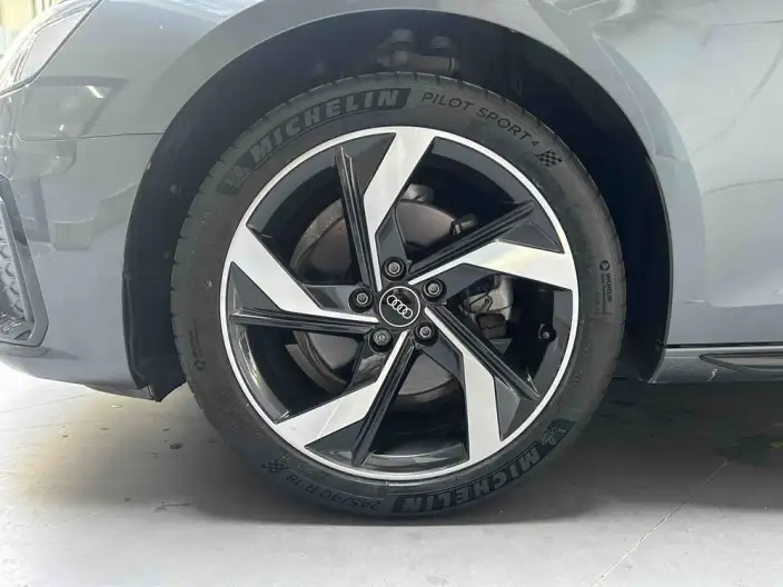 Audi A4 L 2023 Model 40 TFSI Luxury Dynamic Model Starry Night Edition – фото 8