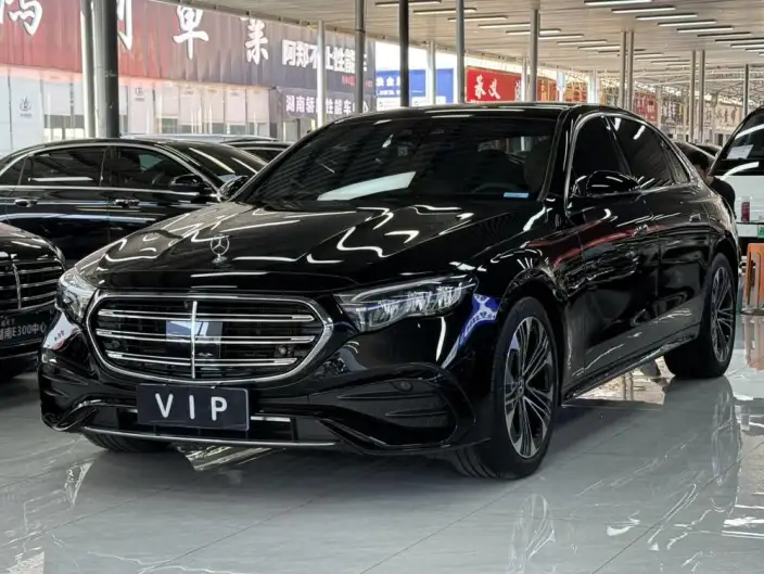 Mercedes-Benz E-Class 2024 Model E 300 L Fashion Model sedan – фото 1