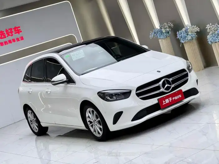 Mercedes-Benz B-Class 2021 Model B 200 Fashion Model – фото 3