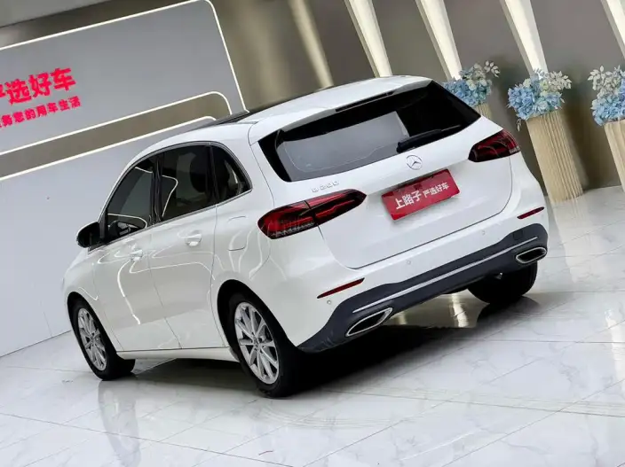 Mercedes-Benz B-Class 2021 Model B 200 Fashion Model – фото 4
