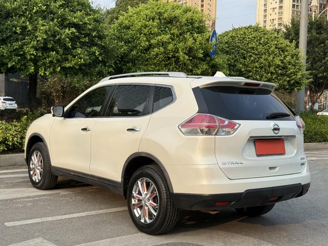 Nissan X-Trail 2014 2.0L CVT Comfort 2WD – фото 11