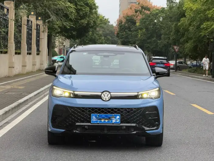 Volkswagen Tiguan L 2026 Model Pro 380TSI 4WD R-Line Zhizun Edition