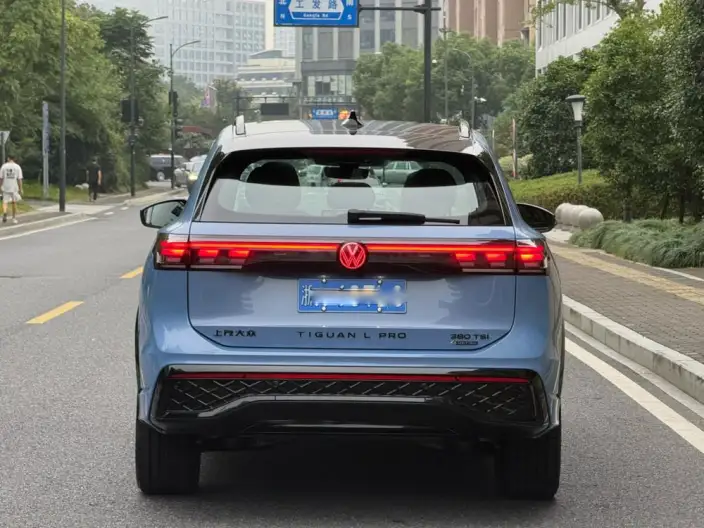Volkswagen Tiguan L 2026 Model Pro 380TSI 4WD R-Line Zhizun Edition – фото 6