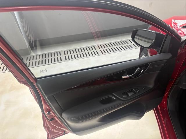 Nissan Tiida 2023 1.6L CVT Smart Edition – фото 13