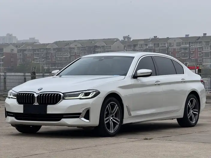 BMW 5 Series 2022 Model Facelift II 530Li Leading Model Luxury Set – фото 1