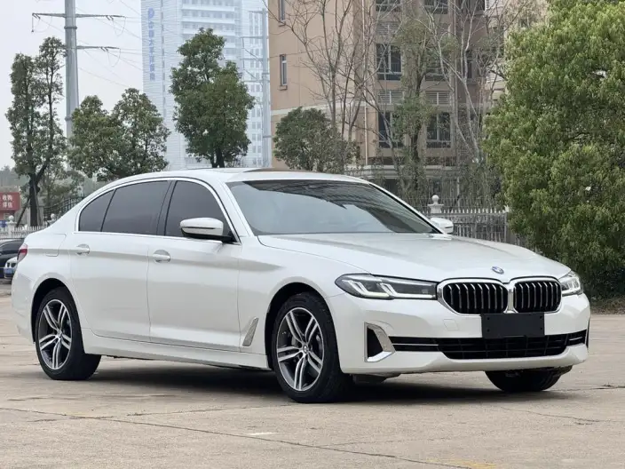 BMW 5 Series 2022 Model Facelift II 530Li Leading Model Luxury Set – фото 3