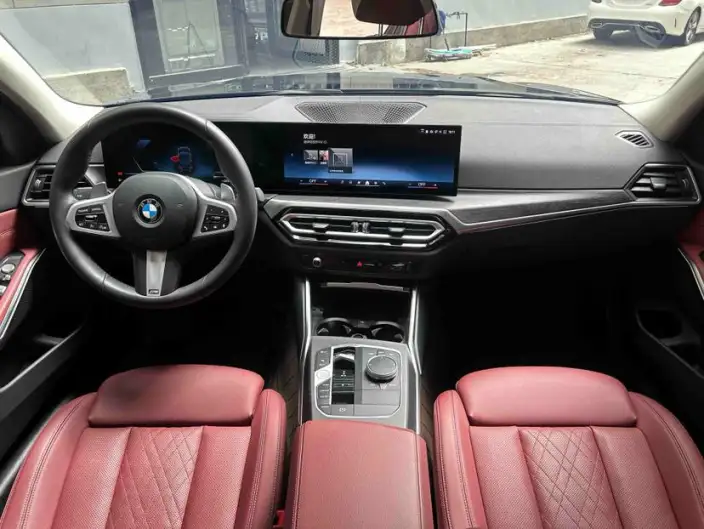 BMW 3 Series 2023 Model 325i M Sports Set – фото 7