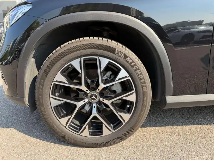 Mercedes-Benz GLC 2023 Model GLC 260 L 4MATIC Dynamic Model 5 seat – фото 9