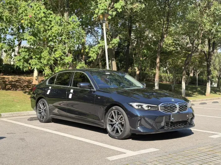 BMW 3 Series 2023 Model 325Li M Sports Set – фото 3