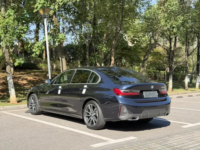 BMW 3 Series 2023 Model 325Li M Sports Set – фото 4