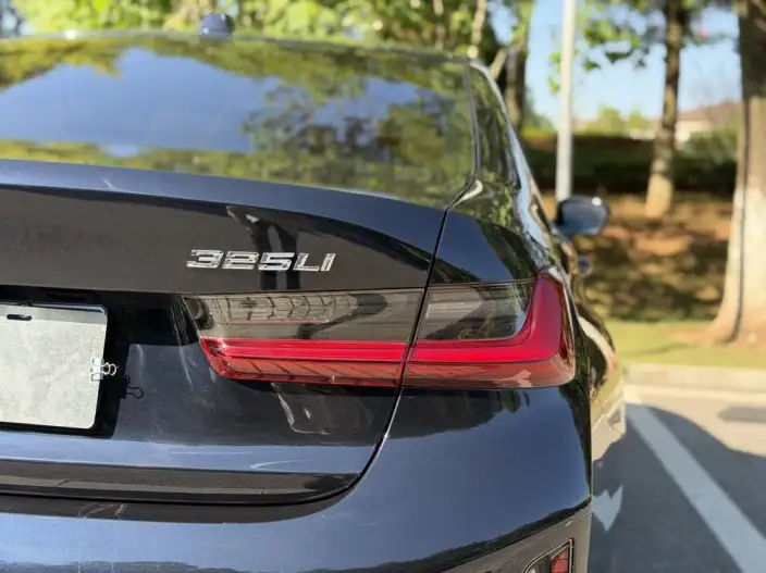 BMW 3 Series 2023 Model 325Li M Sports Set – фото 8