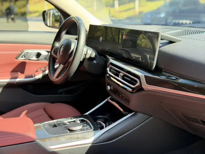 BMW 3 Series 2023 Model 325Li M Sports Set – фото 9